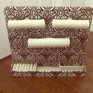 Kirkland’s Jewelry Stand Storage